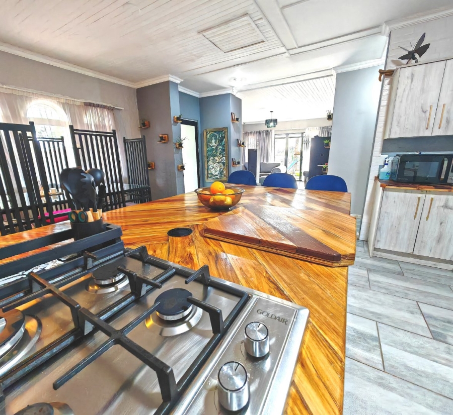 4 Bedroom Property for Sale in Uitsig Free State